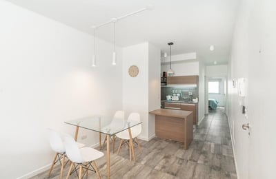 Rent of a bright modern 2-room apartment with a balcony, Palermo Hollywood, Buenos Aires, Argentina